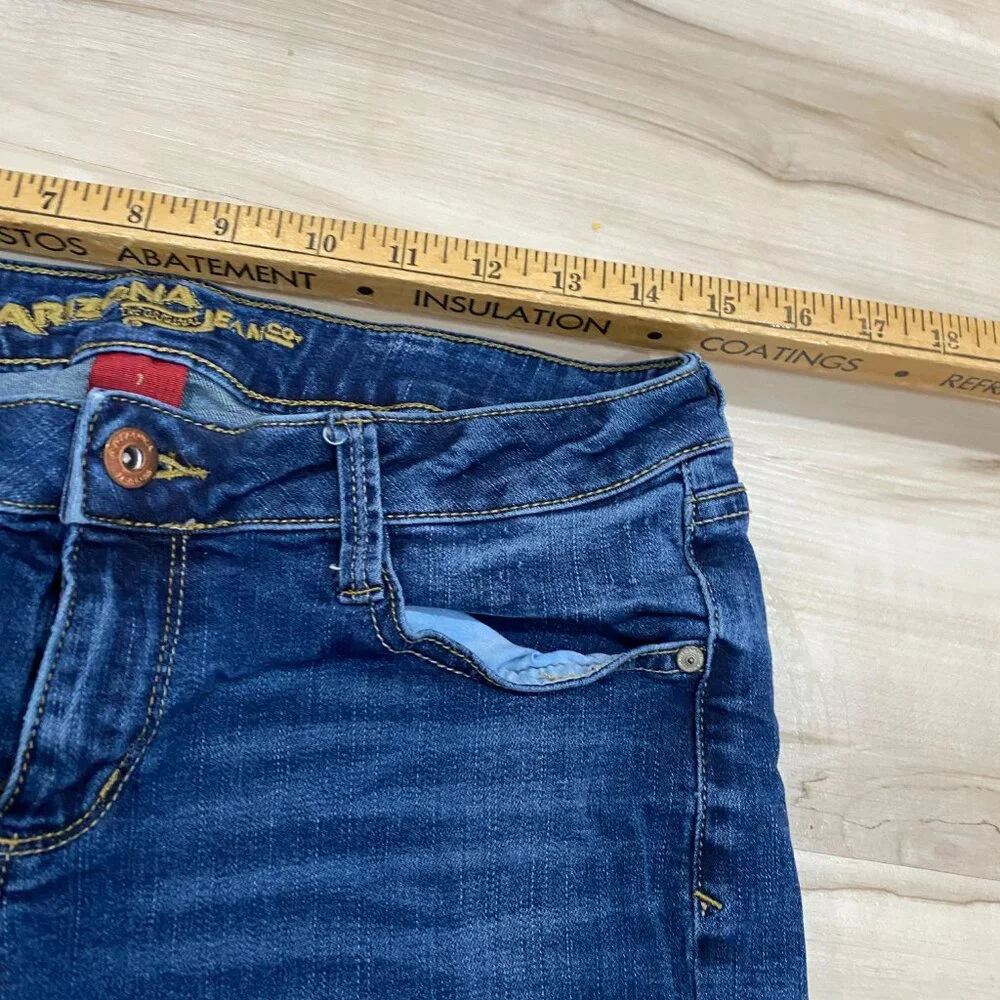 Arizona Jeans Women’s Size 7 Rolled Cuff Denim Shorts Mid Rise 0245 - Picture 5 of 6